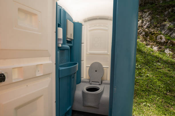 Best Luxury portable toilet rental  in Grabill, IN
